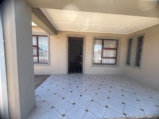 4 Bedroom Property for Sale in Pellsrus Eastern Cape